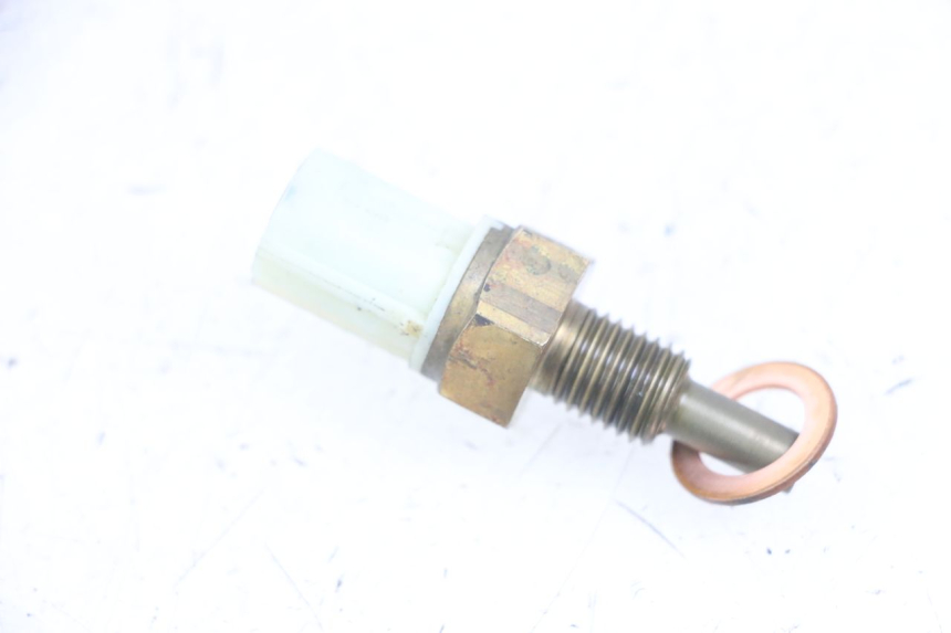 photo de WATERTEMPERATUURSENSOR YAMAHA MT-07 MT07 ABS 700 (2014 - 2017) - Zoom op gebruiksstaat