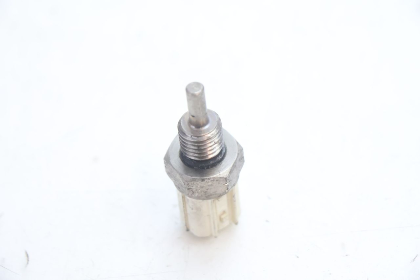 photo de WATERTEMPERATUURSENSOR HONDA PCX (JF28) 125 (2009 - 2011) - Andere kijkhoek