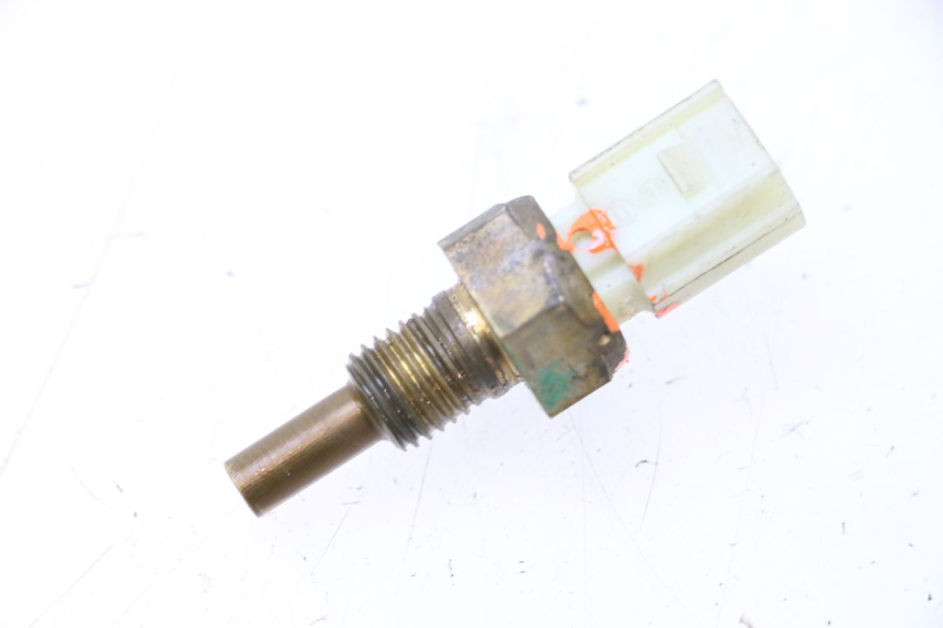 photo de WATERTEMPERATUURSENSOR HONDA PCX (JF57/JF64) 125 (2014 - 2018) - Zoom op gebruiksstaat