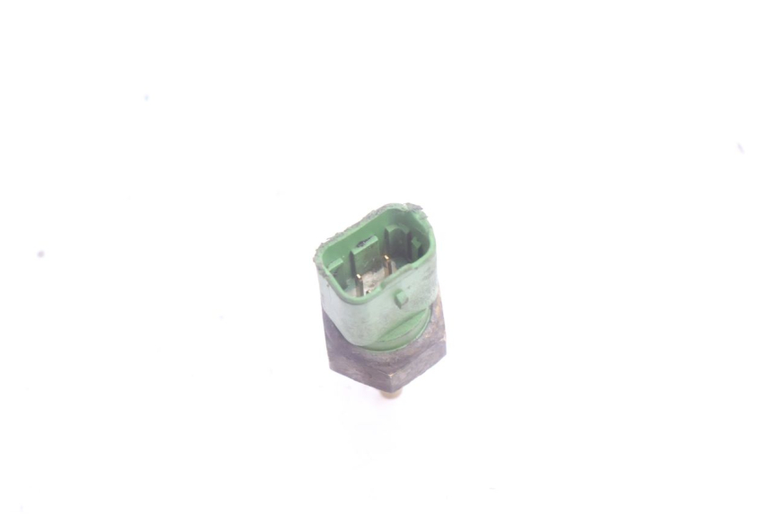 photo de WATERTEMPERATUURSENSOR GILERA RUNNER SP 50 (2002 - 2004) - Zoom op gebruiksstaat