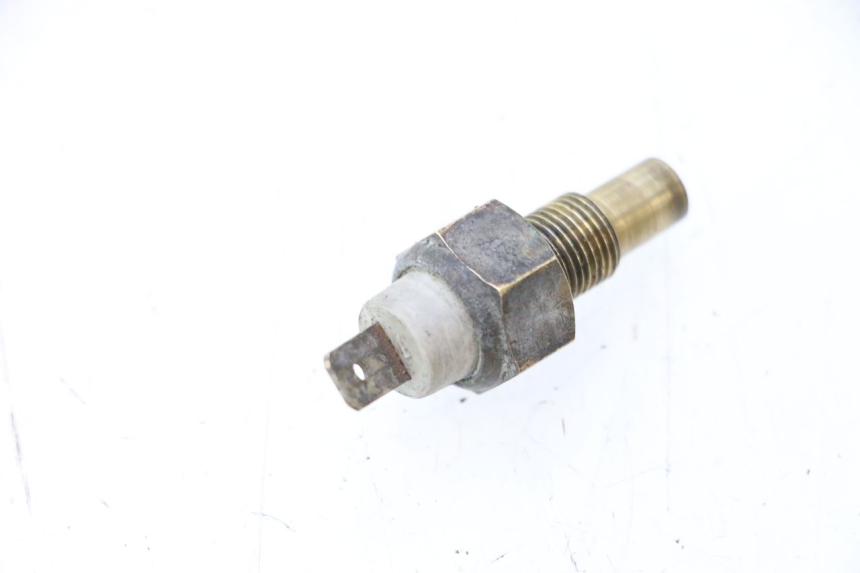 photo de WATERTEMPERATUURSENSOR SUZUKI SMX SUPERMOTARD 50 (1996 - 2001) - Zoom op gebruiksstaat