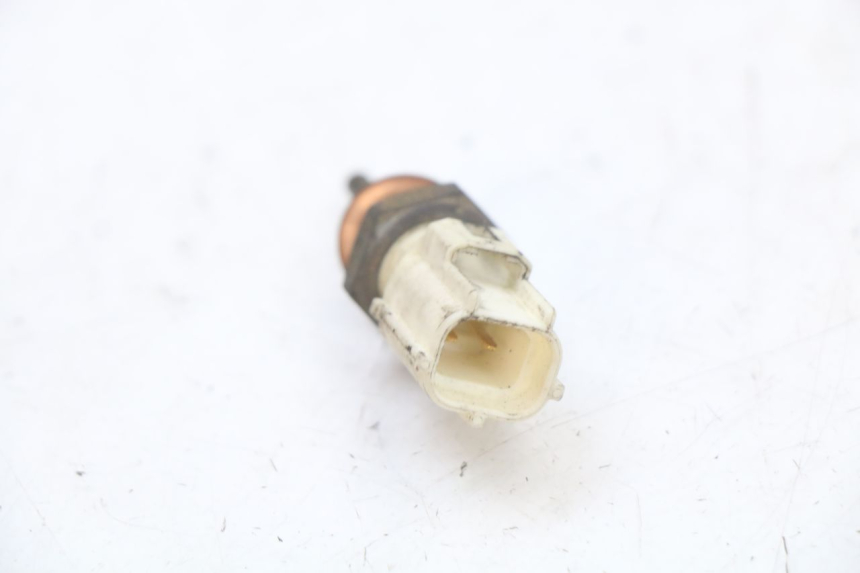 photo de WATERTEMPERATUURSENSOR SUZUKI GSR 750 (2011 - 2017) - Technische close-up