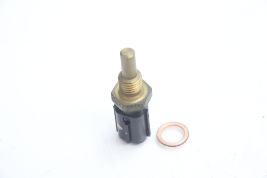 photo de WATERTEMPERATUURSENSOR SUZUKI SV S 650 (2003 - 2009) - Zoom op gebruiksstaat