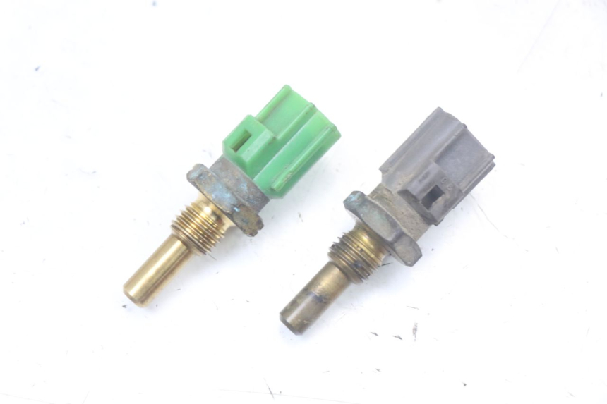photo de WATERTEMPERATUURSENSOR YAMAHA TDM ABS 900 (2002 - 2014) - Hoofdaanzicht