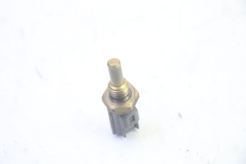 photo de WATERTEMPERATUURSENSOR YAMAHA TDM ABS 900 (2002 - 2014) - Andere kijkhoek