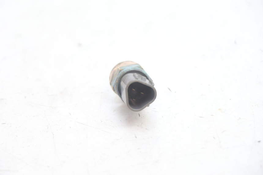 photo de WATERTEMPERATUURSENSOR HONDA VFR FI RC46 800 (1998 - 2001) - Zoom op gebruiksstaat