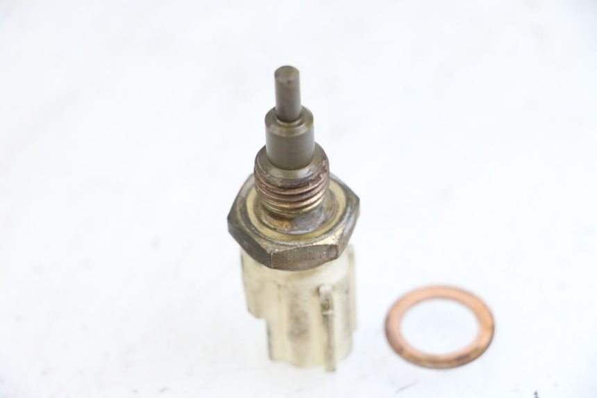 photo de WATERTEMPERATUURSENSOR YAMAHA X-MAX XMAX 125 (2010 - 2013) - Zoom op gebruiksstaat