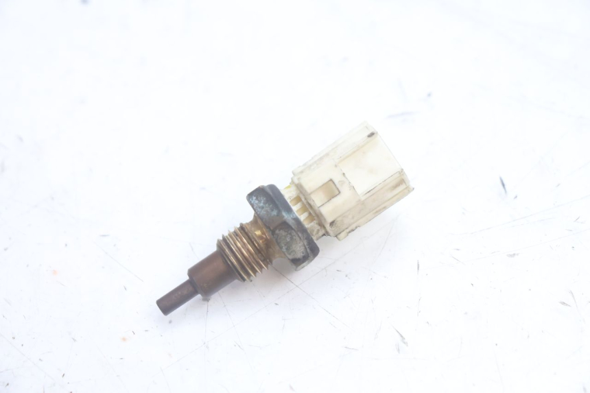 photo de WATERTEMPERATUURSENSOR YAMAHA XMAX X-MAX 125 (2006 - 2009) - Hoofdaanzicht