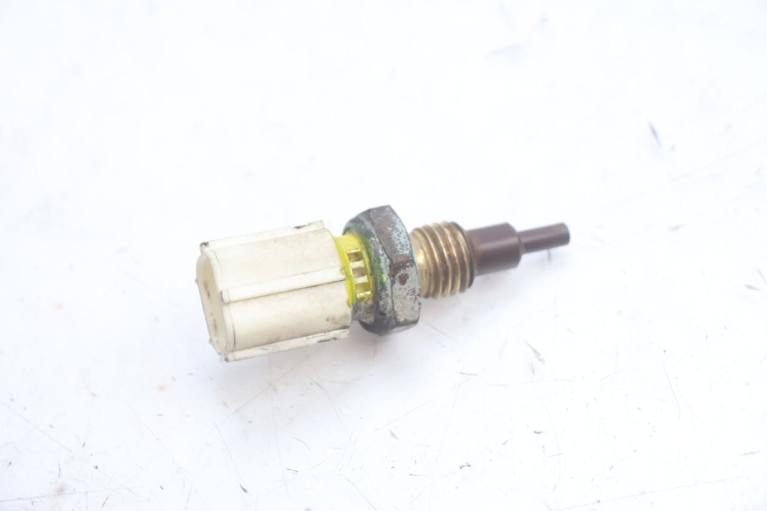 photo de WATERTEMPERATUURSENSOR YAMAHA XMAX X-MAX 125 (2006 - 2009) - Detail van het onderdeel