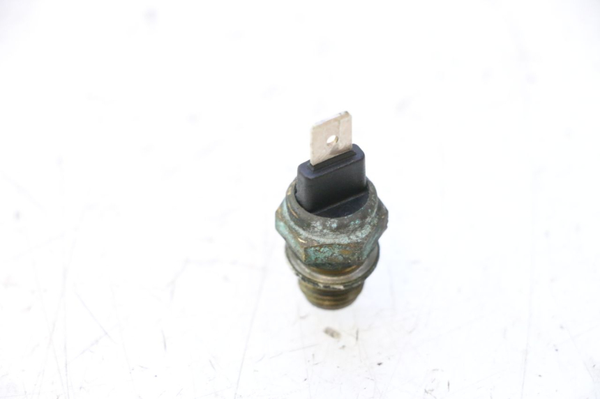 photo de WATERTEMPERATUURSENSOR PIAGGIO X9 EVOLUTION 125 (2003 - 2007) - Detail van het onderdeel