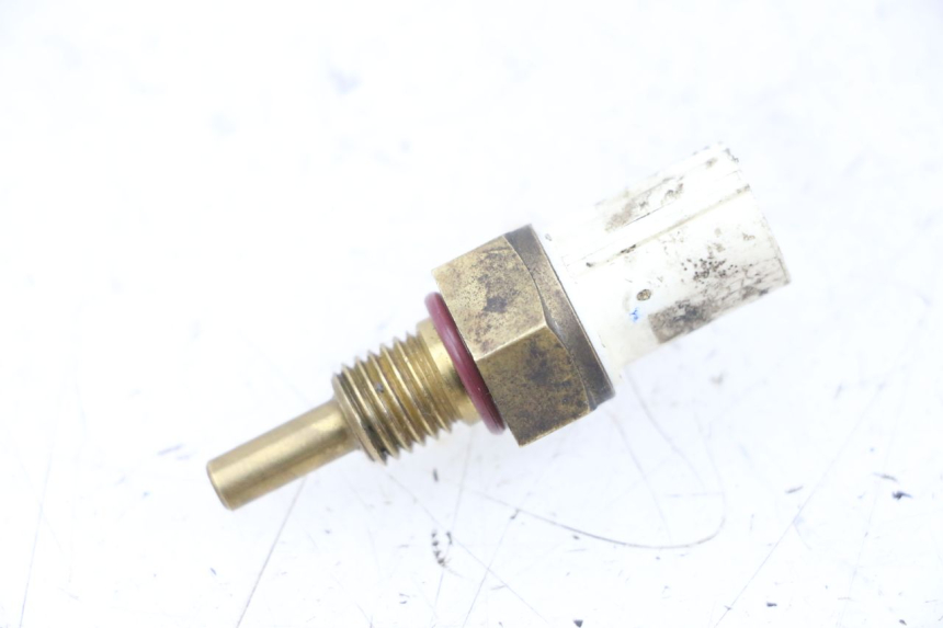 photo de WATERTEMPERATUURSENSOR KYMCO XCITING 250 (2006 - 2009) - Zoom op gebruiksstaat