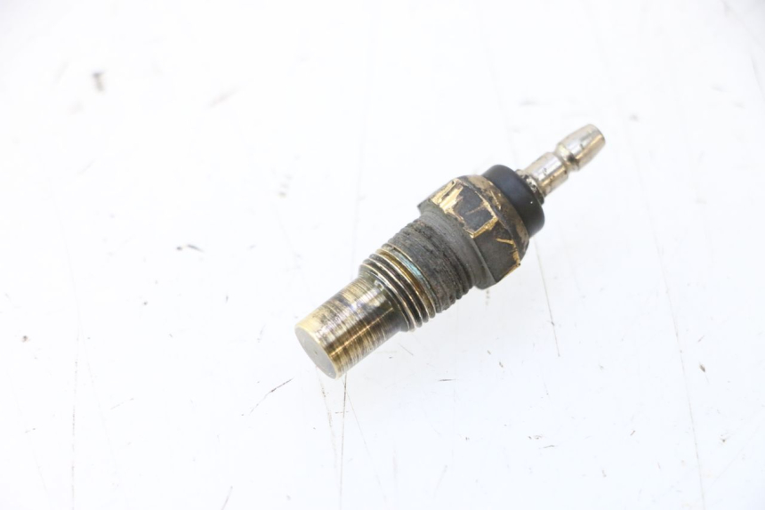 photo de WATERTEMPERATUURSENSOR YAMAHA YZF R GENESIS 750 (1993 - 1998) - Zoom op gebruiksstaat