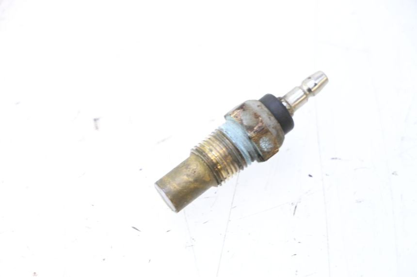 photo de WATERTEMPERATUURSENSOR KAWASAKI ZX-6R ZX6R 600 (1995 - 1997) - Zoom op gebruiksstaat