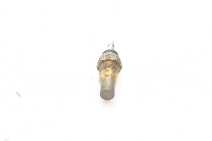 photo de WATERTEMPERATUURSENSOR KAWASAKI ZZR 600 (1995 - 2004) - Andere kijkhoek