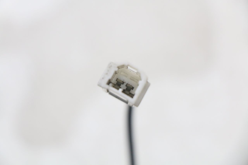 photo de BUITENTEMPERATUURSENSOR PEUGEOT SATELIS 125 (2010 - 2012) - Andere kijkhoek