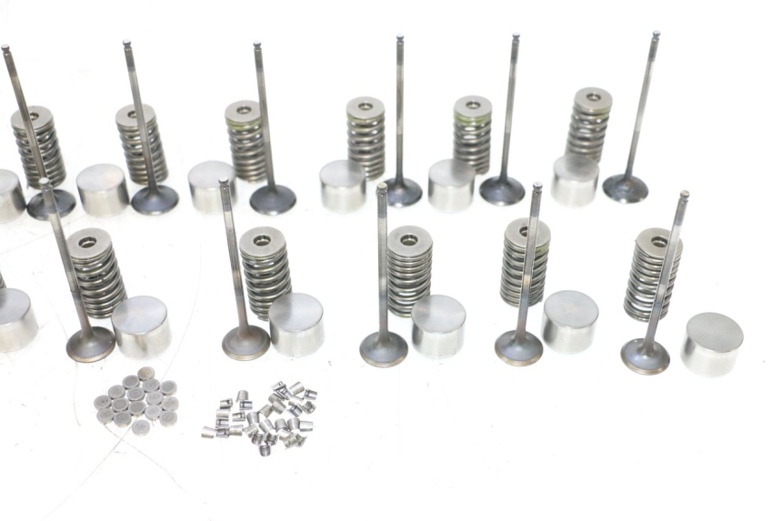 photo de KLEP YAMAHA XJ6 600 (2008 - 2016) - Focus op structuur