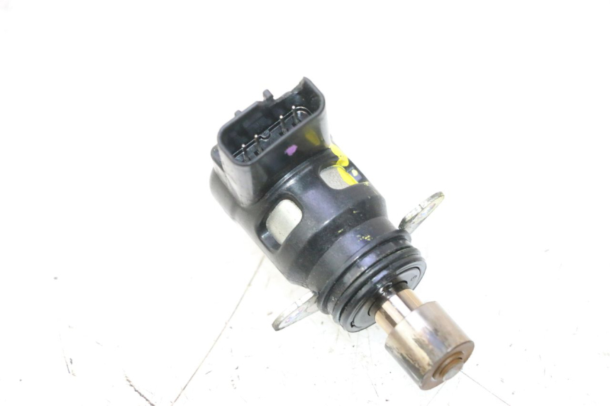 photo de AUTOMATISCHE STARTER SUZUKI BURGMAN EXECUTIVE ABS 650 (2006 - 2012) - Detail van het onderdeel
