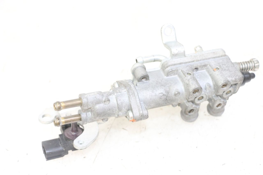 photo de STARTER YAMAHA XJ6 ABS 600 (2008 - 2016) - Detail van het onderdeel