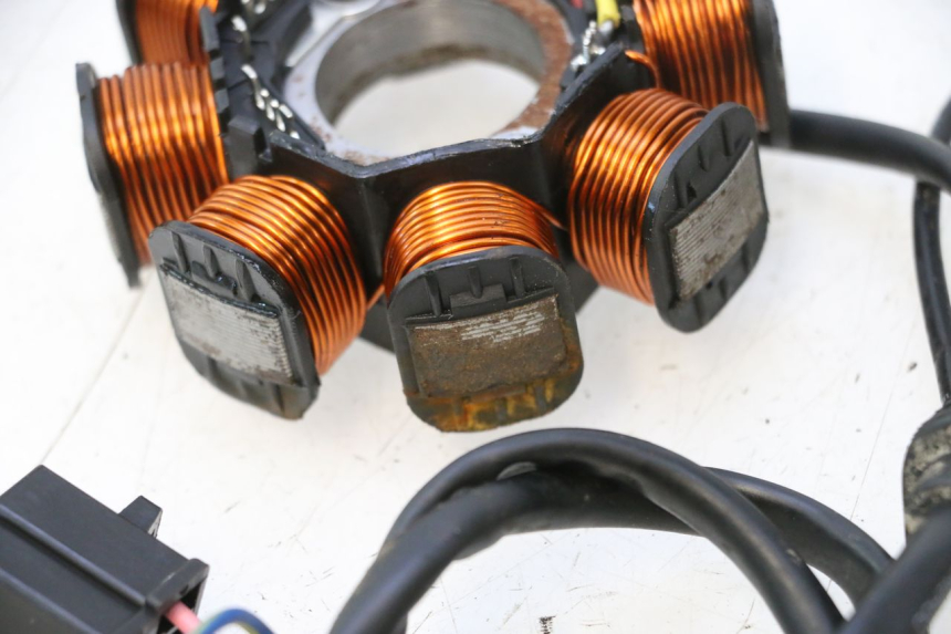 photo de STATOR KYMCO AGILITY FR 2T 50 (2012 - 2017) - Detail van het onderdeel
