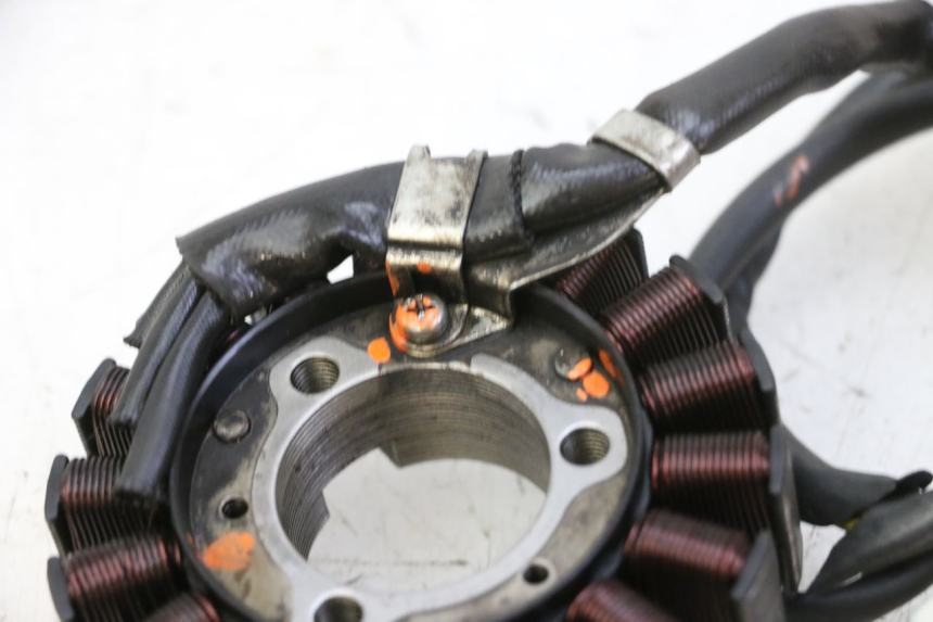 photo de STATOR HONDA FES S-WING SWING ABS 125 (2007 - 2015) - Overzicht