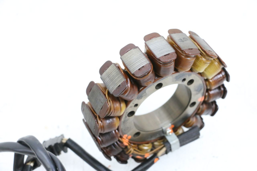 photo de STATOR YAMAHA FJR ABS 1300 (2006 - 2012) - Zoom op gebruiksstaat