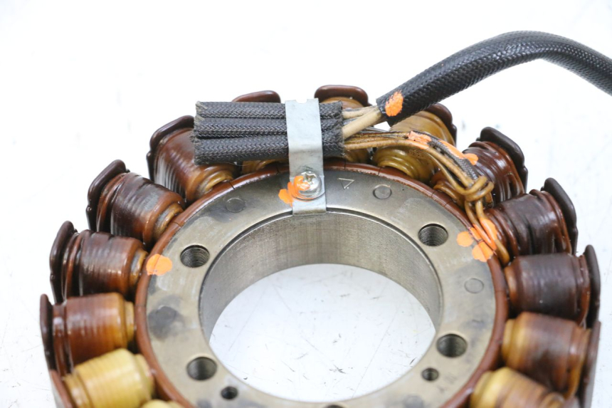 photo de STATOR YAMAHA FJR ABS 1300 (2006 - 2012) - Staat van het oppervlak
