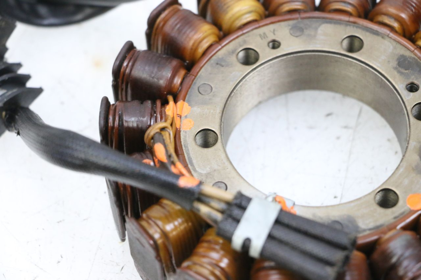 photo de STATOR YAMAHA FJR ABS 1300 (2006 - 2012) - Gecontroleerd onderdeel