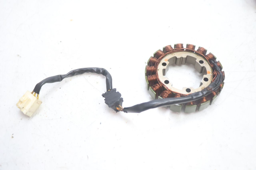 photo de STATOR HONDA FJS SILVER WING SILVERWING 400 (2005 - 2008) - Zoom op gebruiksstaat