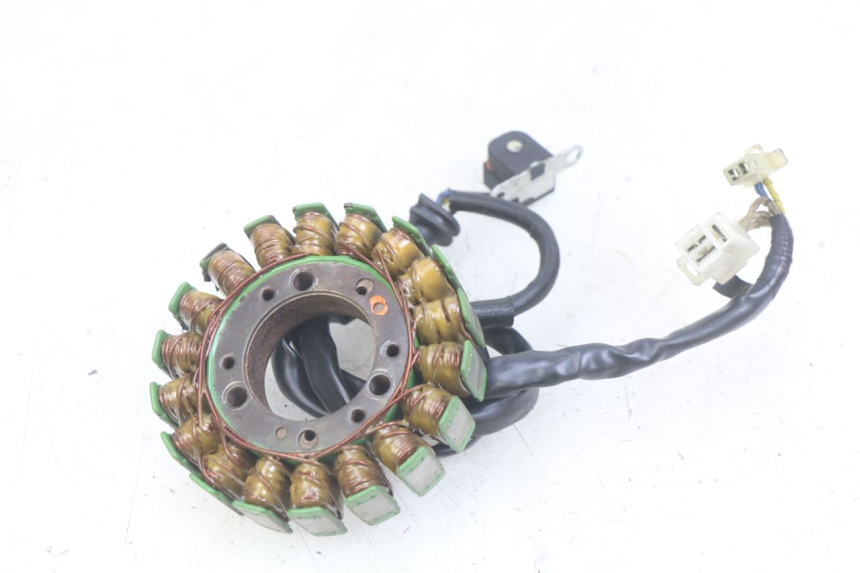 photo de STATOR YAMAHA FZS FAZER 600 (1998 - 2001) - Detail van het onderdeel