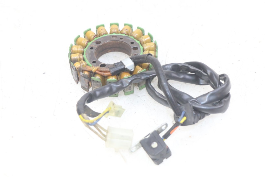 photo de STATOR YAMAHA FZS FAZER 600 (1998 - 2001) - Bevestigingspunten