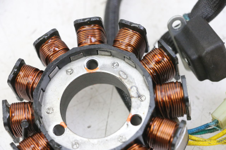 photo de STATOR HYOSUNG GTR 125 (2006 - 2008) - Detail van het onderdeel