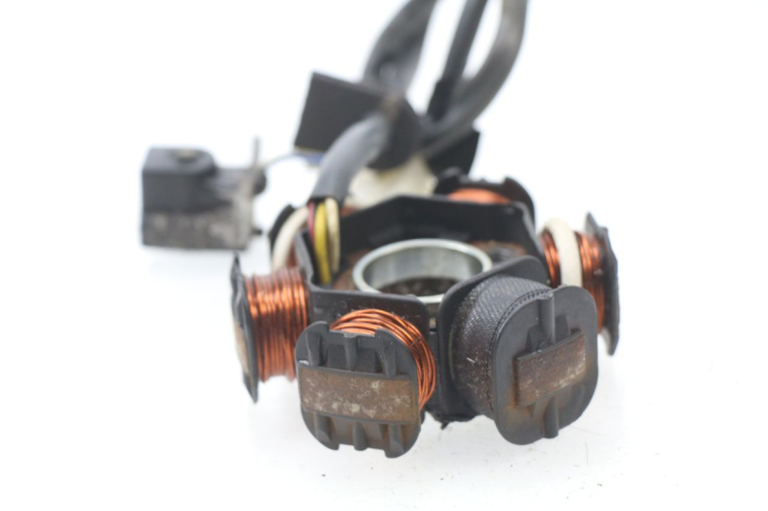 photo de STATOR PEUGEOT LUDIX 50 (2008 - 2017) - Zoom op gebruiksstaat