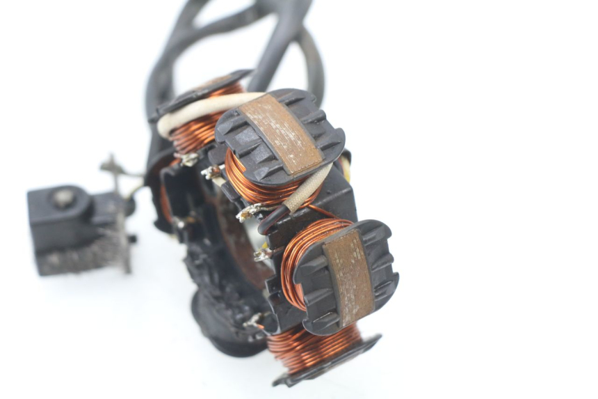 photo de STATOR PEUGEOT LUDIX 50 (2008 - 2017) - Andere kijkhoek