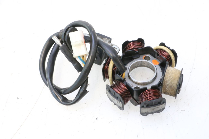 photo de STATOR PEUGEOT LUDIX 50 (2008 - 2017) - Zoom op gebruiksstaat