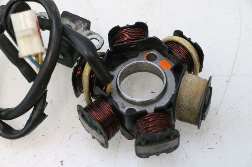 photo de STATOR PEUGEOT LUDIX 50 (2008 - 2017) - Andere kijkhoek