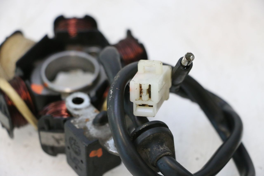 photo de STATOR PEUGEOT LUDIX 50 (2008 - 2017) - Technische close-up