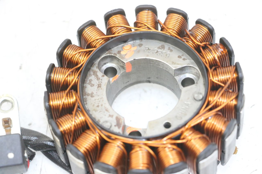 photo de STATOR PIAGGIO MP3 LT 300 (2010 - 2016) - Zoom op componenten