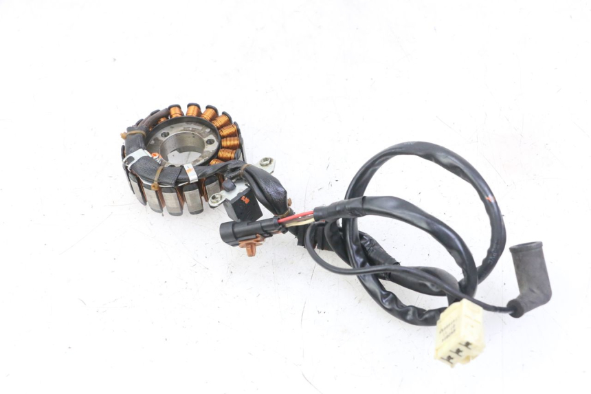 photo de STATOR PIAGGIO MP3 LT 300 (2010 - 2016) - Bevestigingspunten