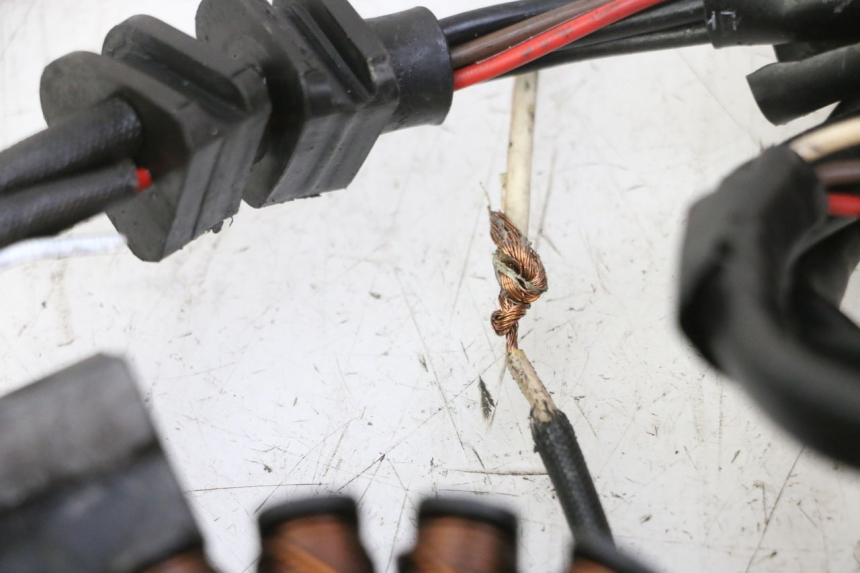 photo de STATOR PIAGGIO MP3 RL 250 (2006 - 2010) - Zoom op gebruiksstaat