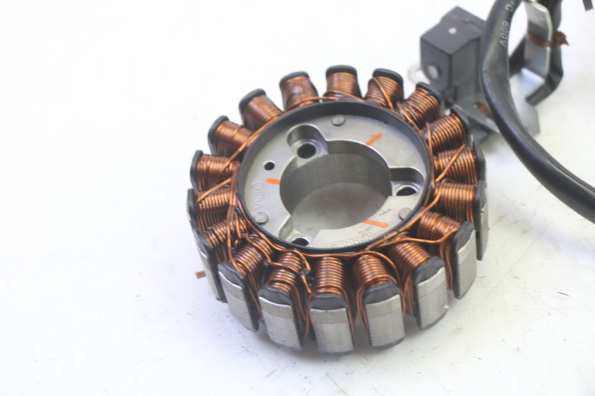 photo de STATOR PIAGGIO MP3 RL 250 (2006 - 2010) - Detail van het onderdeel