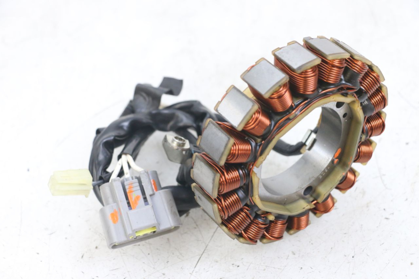 photo de STATOR YAMAHA MT-07 MT07 ABS 700 (2014 - 2017) - Bevestigingspunten