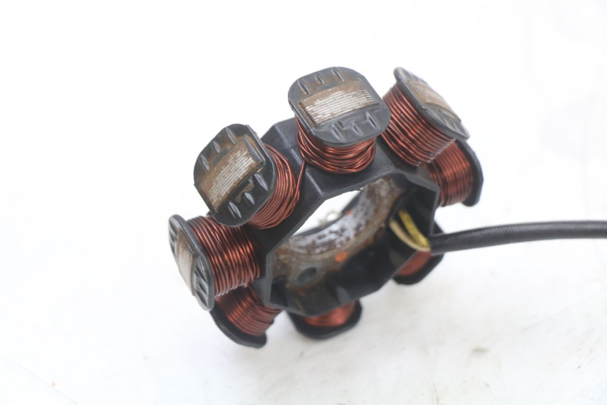 photo de STATOR PEUGEOT DJANGO 125 (2014 - 2017) - Staat van het oppervlak