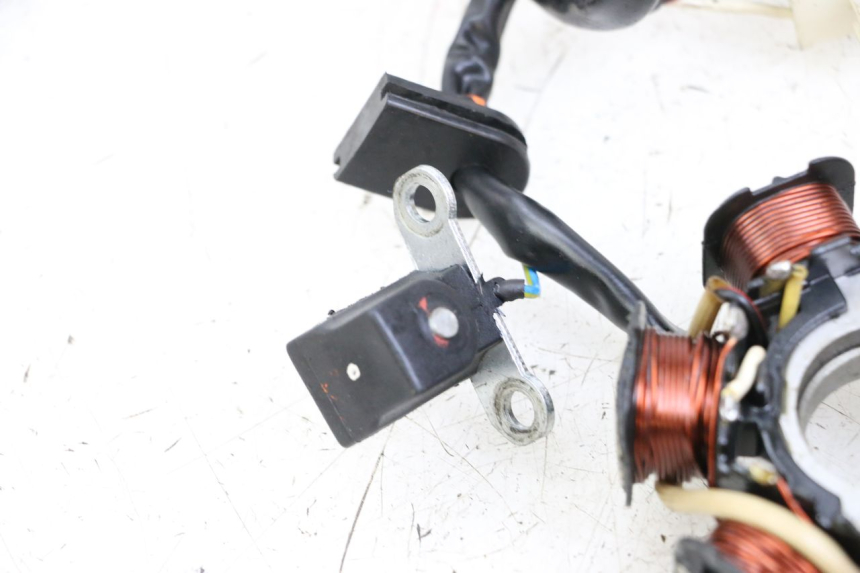 photo de STATOR PEUGEOT SPEEDFIGHT 4 2T 50 (2015 - 2019) - Andere kijkhoek