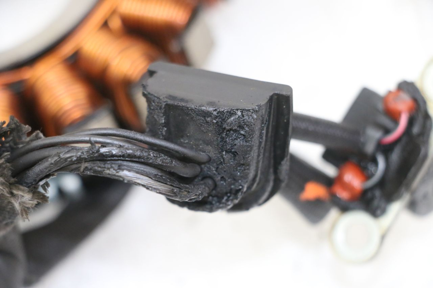 photo de STATOR SUZUKI GSX F GSXF 650 (2007 - 2015) - Detail van het onderdeel