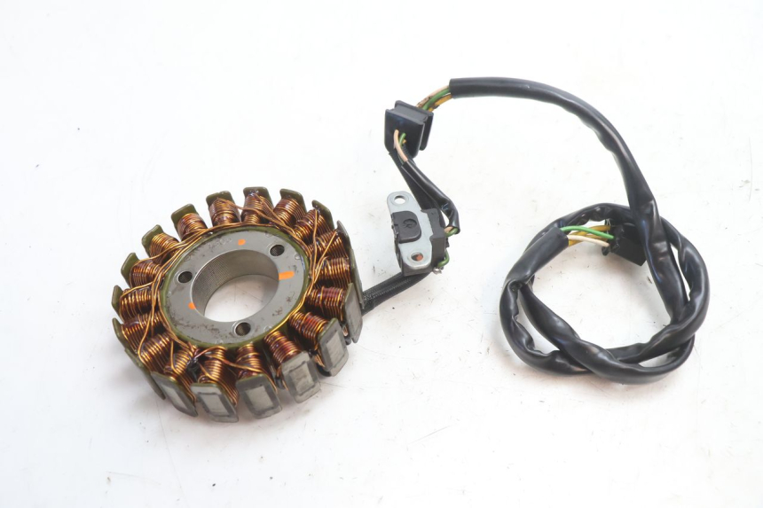 photo de STATOR SUZUKI SV S 650 (1999 - 2002) - Zoom op gebruiksstaat