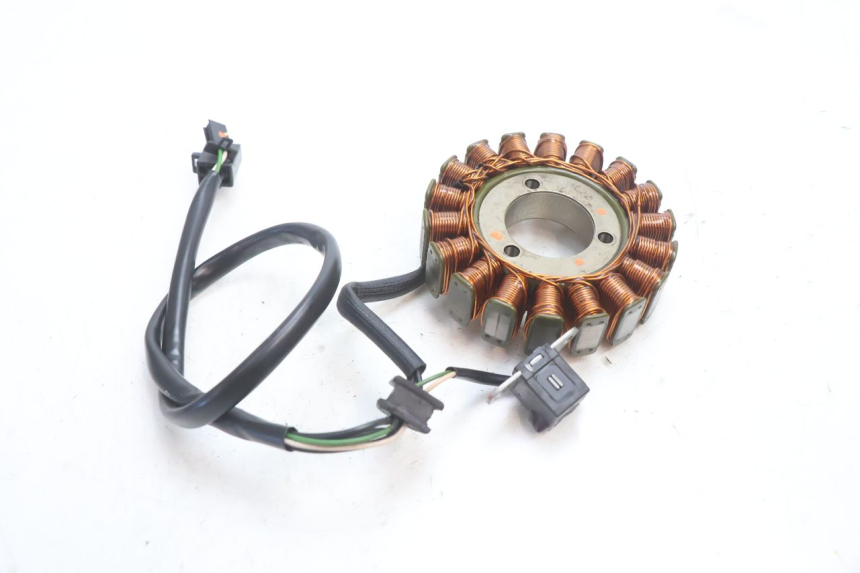 photo de STATOR SUZUKI SV S 650 (2003 - 2009) - Technische close-up