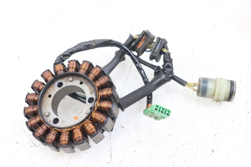 photo de STATOR HONDA TRX 300 (1988 - 2000) - Hoofdaanzicht