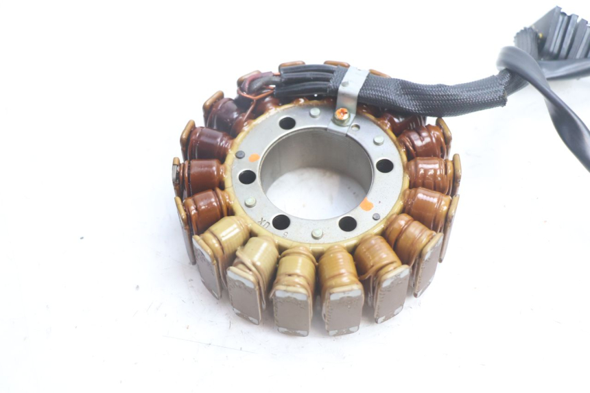 photo de STATOR HONDA VFR FI RC46 800 (1998 - 2001) - Detail van het onderdeel