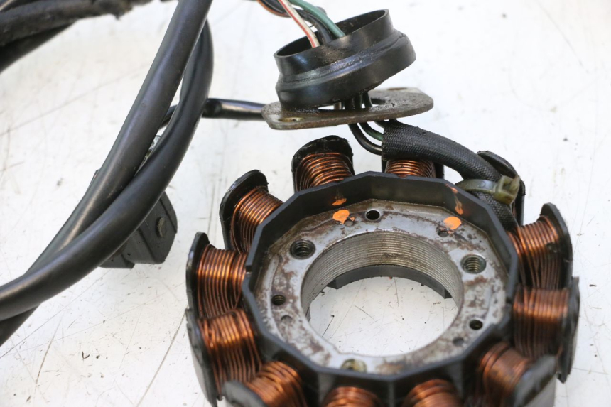 photo de STATOR YAMAHA WAVE RUNNER GP R 1200 (2000 - 2003) - Technische close-up
