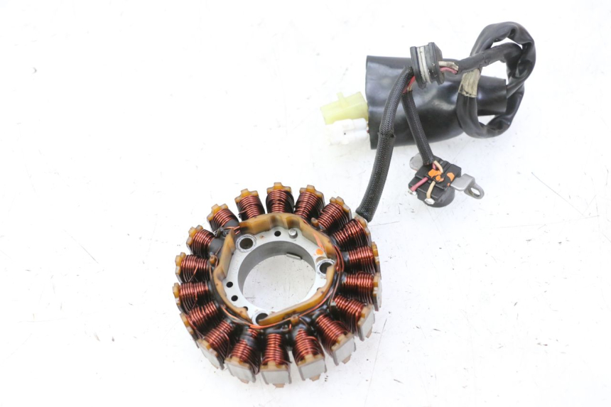 photo de STATOR YAMAHA X-MAX XMAX 250 (2006 - 2009) - Hoofdaanzicht